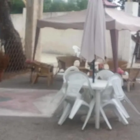 Pia فندق مبيت وإفطار 3*
